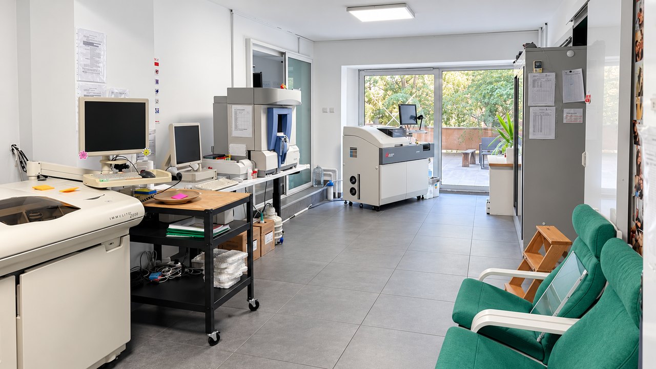 Prostor VetPro laboratorije sa analizatorima za veterinarsku laboratorijsku dijagnostiku.